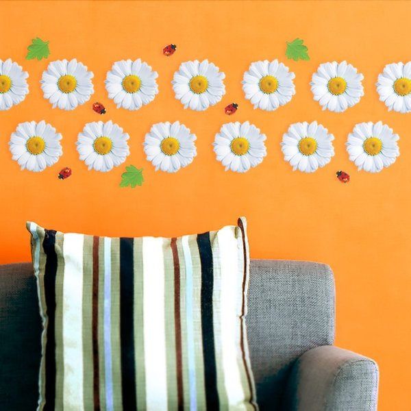 Бабочка на ромашке на прозрачном фоне