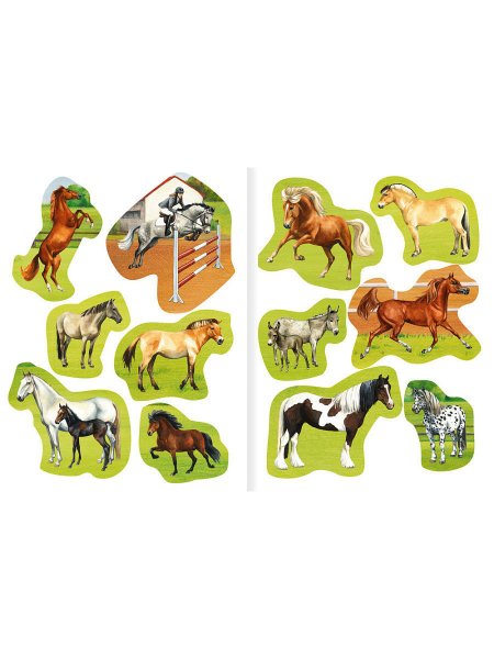 Книжка с наклейками лошади