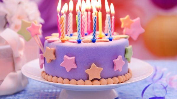 Тортик со свечами