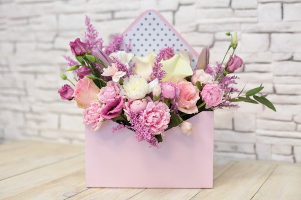 Конверт с цветами нежный