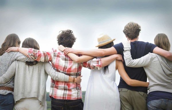 Девчонки на вечеринке