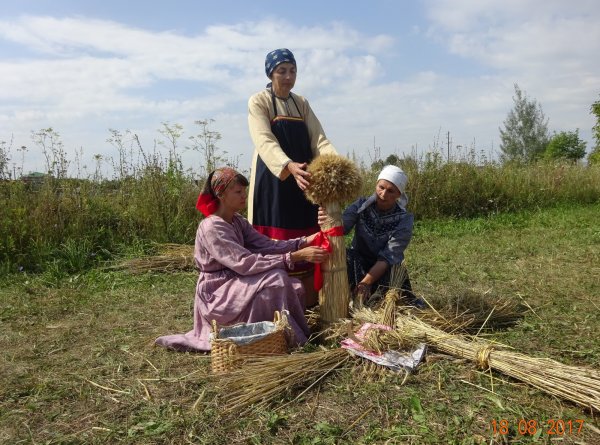 Обряд первого снопа