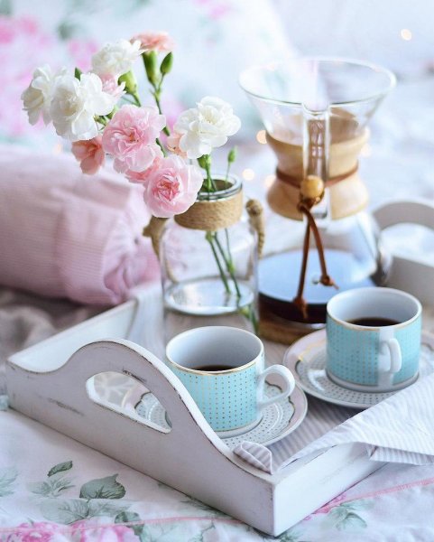 Чаепитие в пастельных тонах