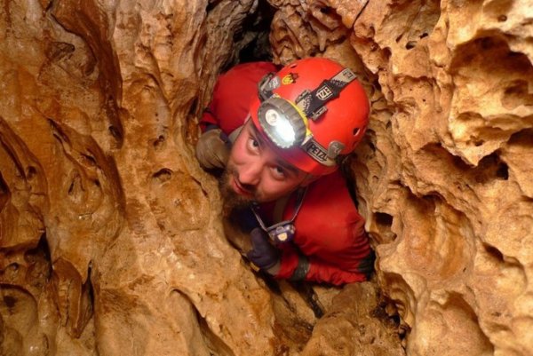Павел Давыдов спелеолог