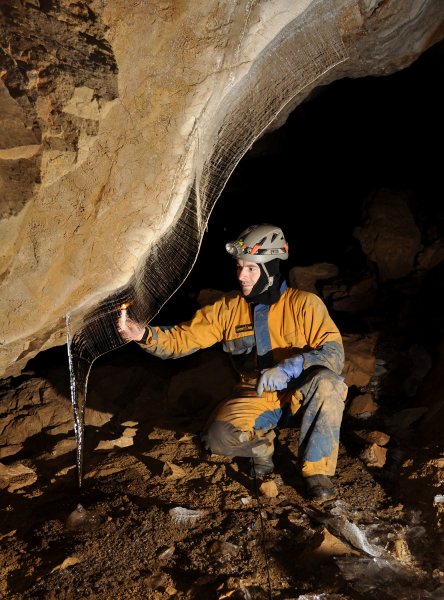 Профессиональный спелеотуризм