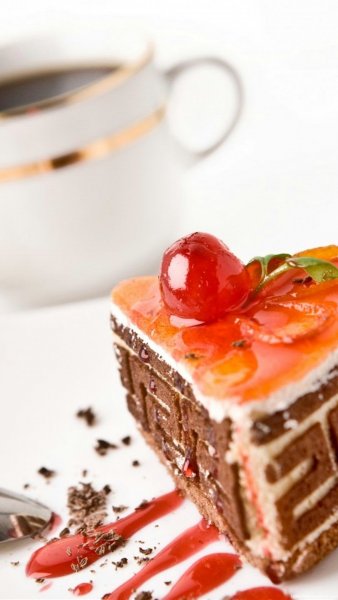 Торты и пирожные с чаем