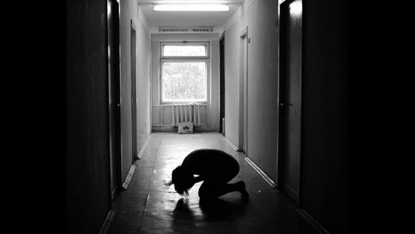 Айфон в торте прикол яблоко