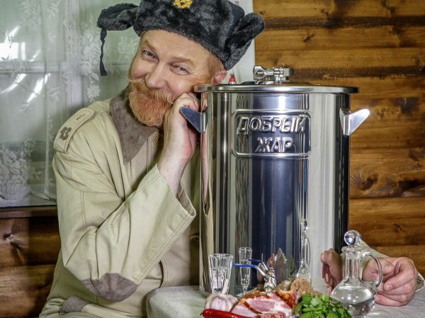 Самогон в банке