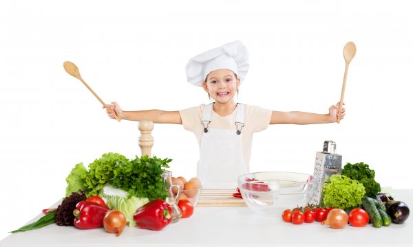 Повар с овощами