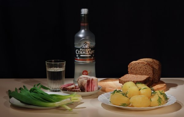 Водочка с закуской