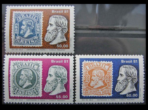 Почтовая марка день марки