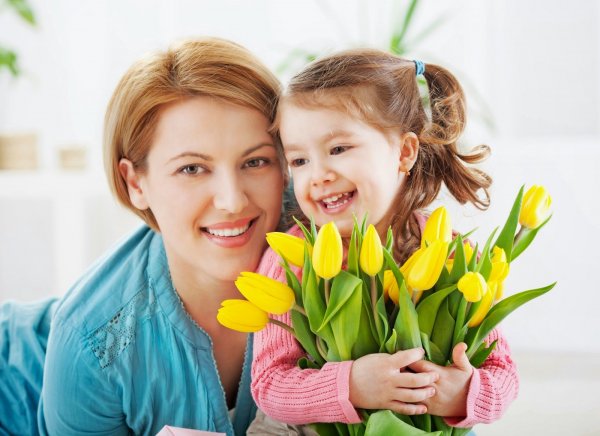 С днем дочек 25 апреля