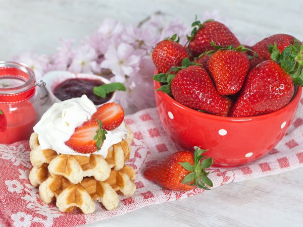 Вкусные Завтраки с клубникой