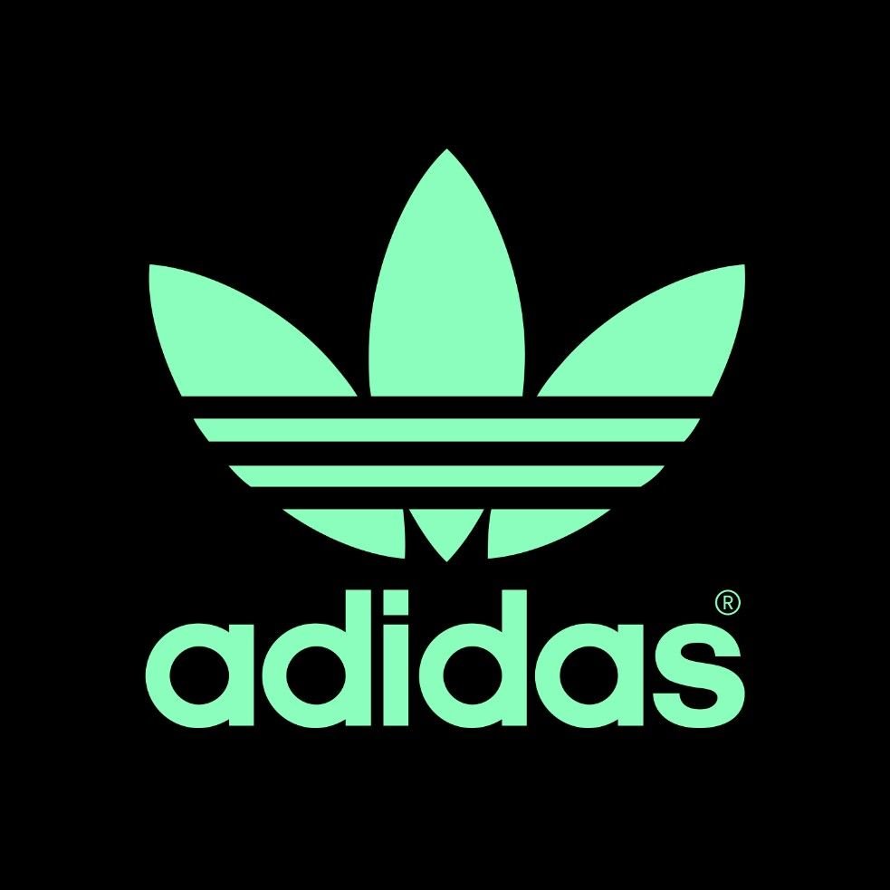 Район адидаса. Adidas logo 2021. Adidas логотип 2022. Адидас логотип золотой. Телефон адидас.