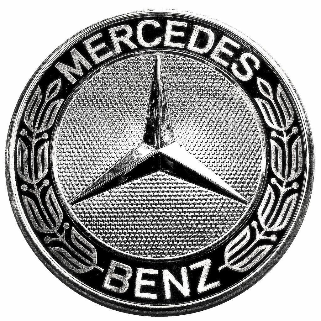 Эмблема Mercedes Benz v6