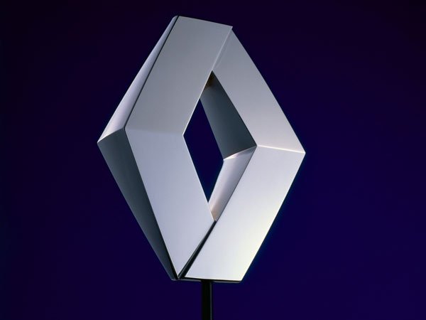 Renault новый логотип