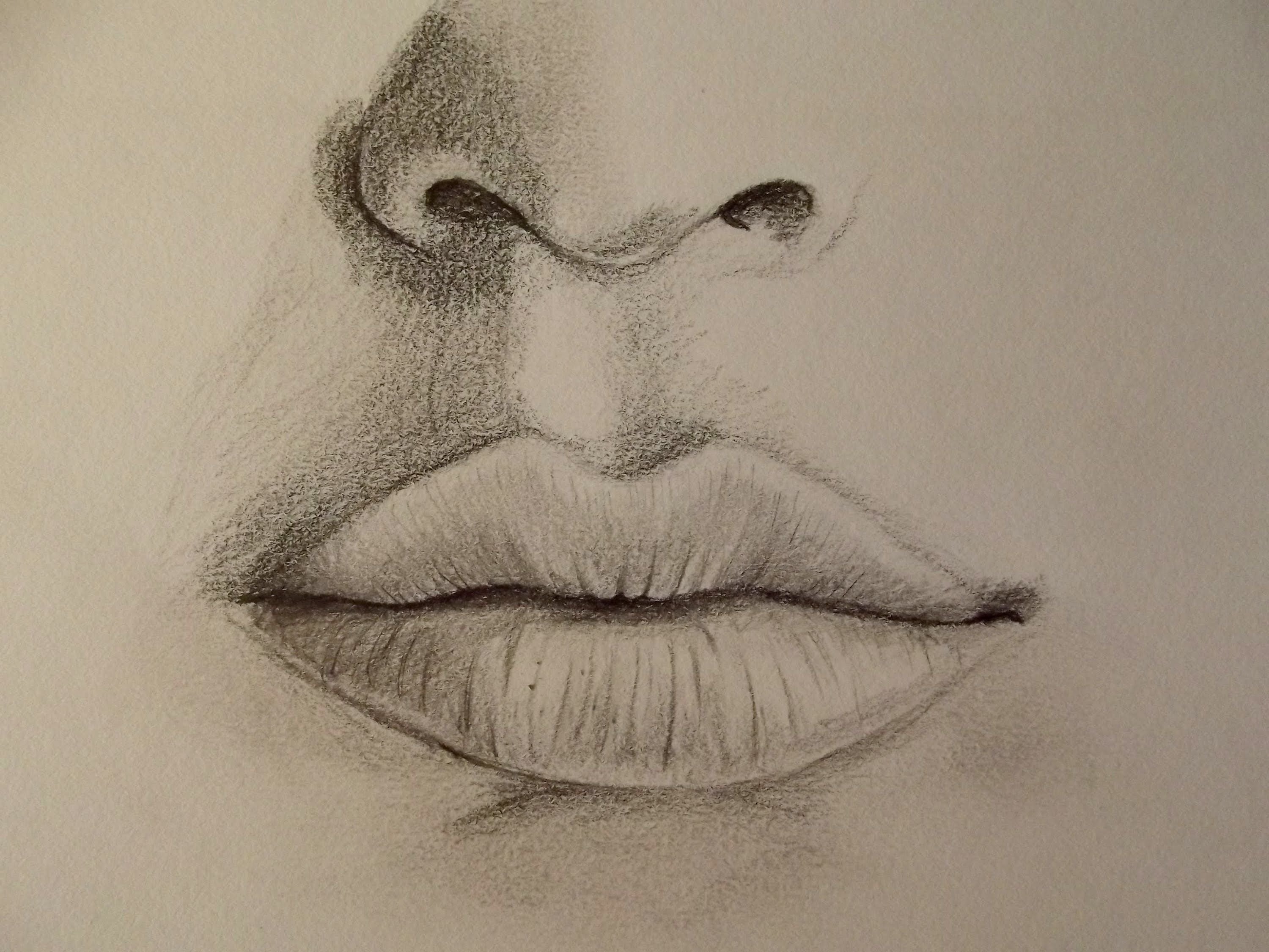 Реалистичные губы карандашом