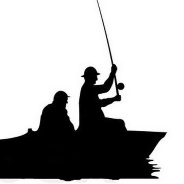 Рыбак в лодке силуэт
