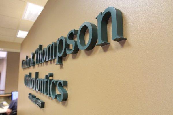 Объемные буквы в офис