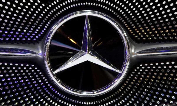 Mercedes Benz logo 2020