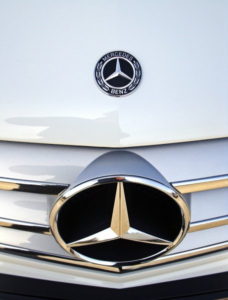 2300405 Мерседес