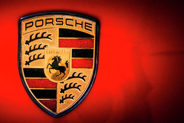 Porsche logo 955