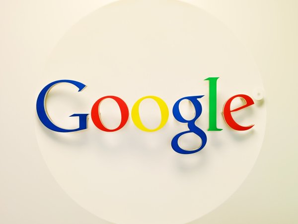 Надпись гугл