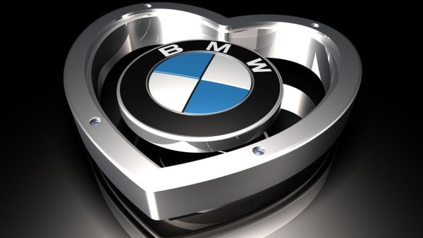 Эмблемы автомобилей БМВ