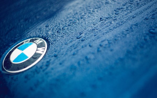 Логотип БМВ новый и старый