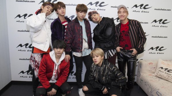 Логотип БТС бронежилет