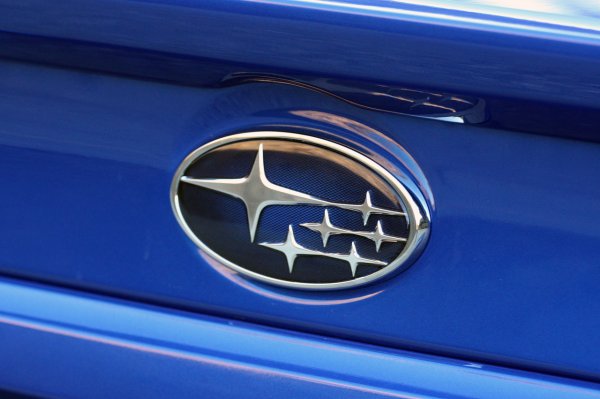 Subaru знак