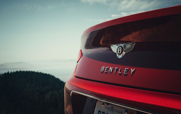 Логотип Бентли фото