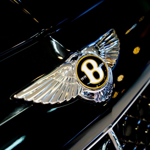 Bentley Bentayga значок