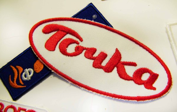 Вышивка логотипа