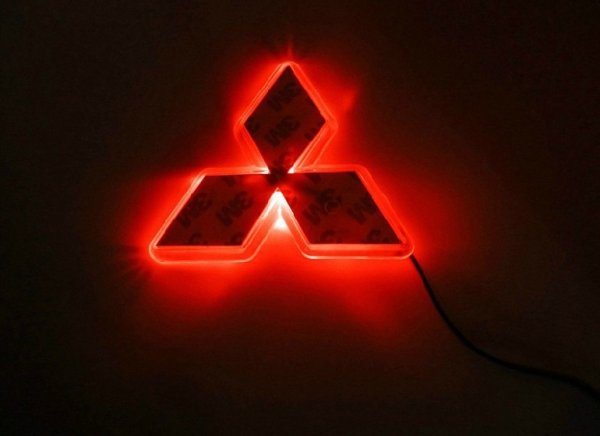 Мицубиси логотип