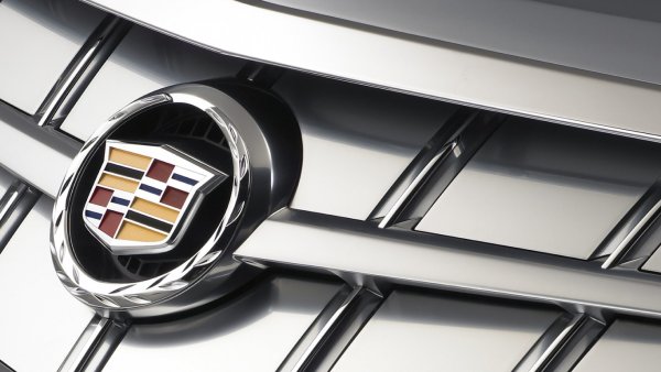 Cadillac Escalade logo