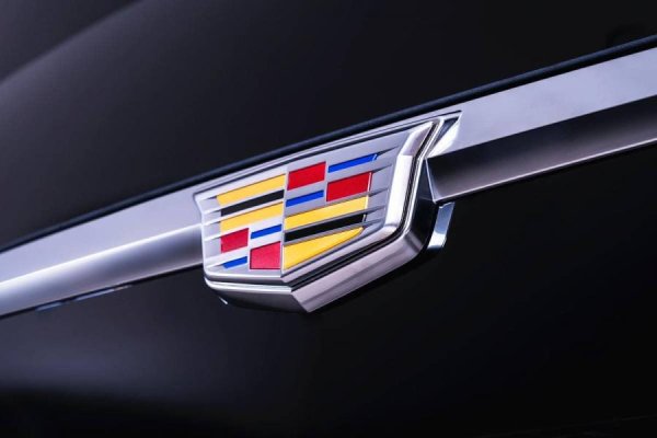 Cadillac Escalade logo