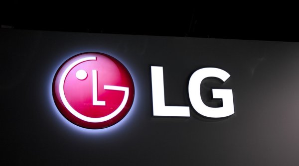 LG logo 2021