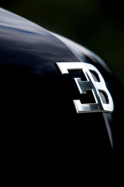 Значок машины Bugatti Chiron