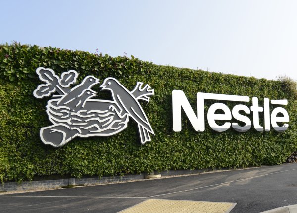 Nestle лого