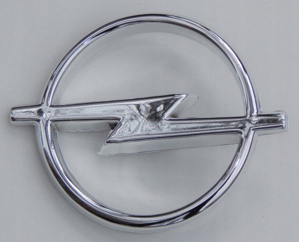 Эмблема Опель Вектра с на решетку радиатора