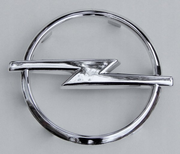 Эмблема решетки радиатора Опель Зафира а