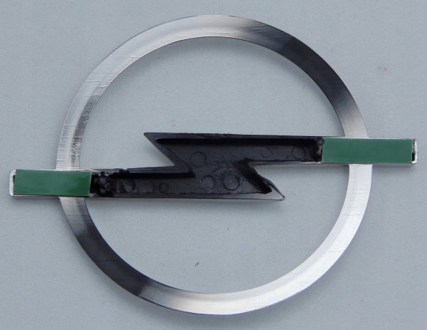 Странный логотип Опель