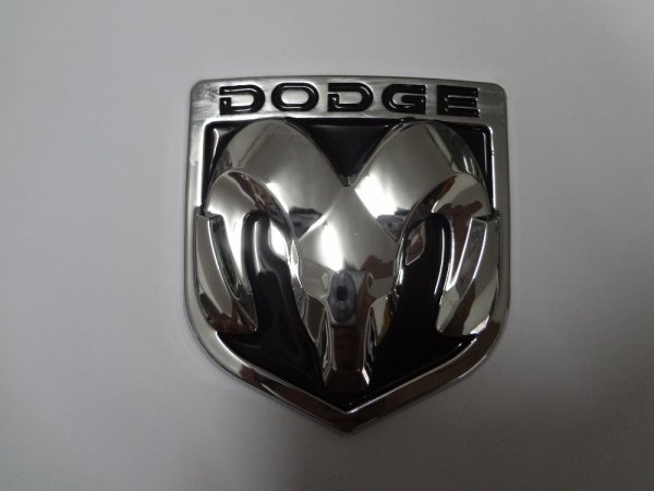 Значок Додж Калибр