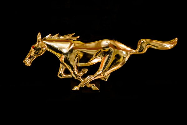 Значок Мустанга