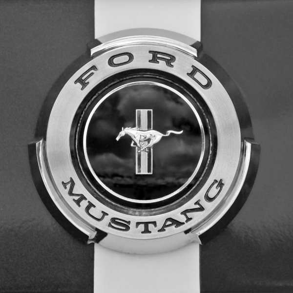 Mustang Emblem