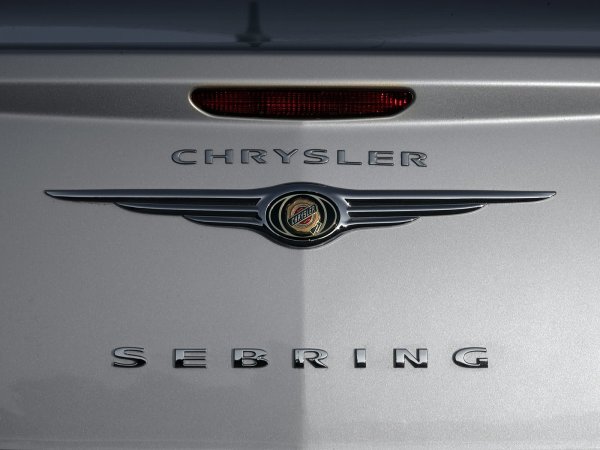 Шильдик Крайслер Себринг