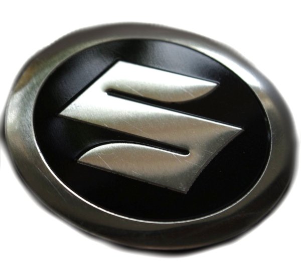 Suzuki значок
