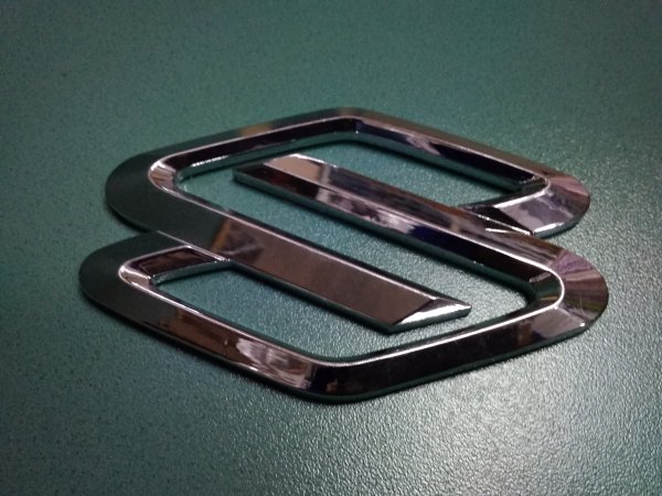 Лого Сузуки Витара х 90