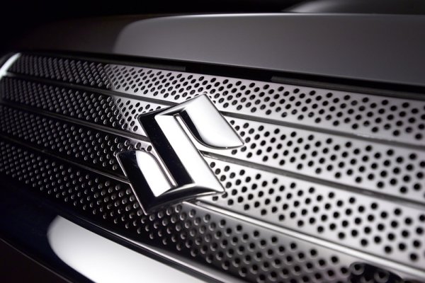 Suzuki logo обои